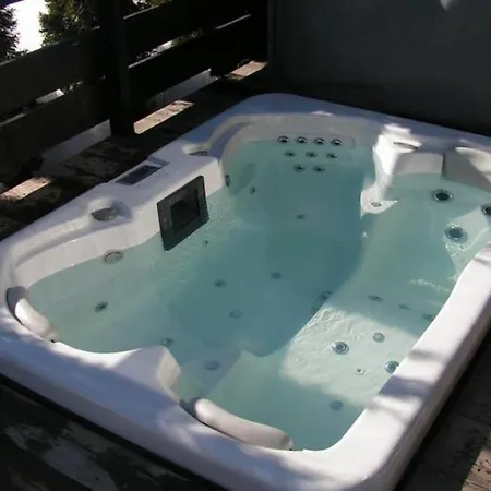 Pretty Chalet With Jacuzzi In Chamonix-Mont-Blanc Апартаменти Шамоні