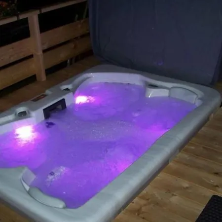 Pretty Chalet With Jacuzzi In Chamonix-Mont-Blanc
